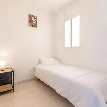 Apartment Somptueux T3 Avec Clim Et Wifi, Acces Direct A - Fr-1-472a-317